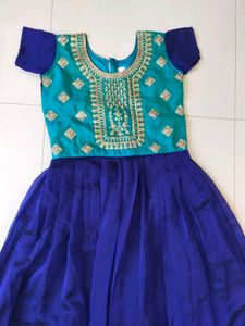 Girl&#39;s Ethnic Dress