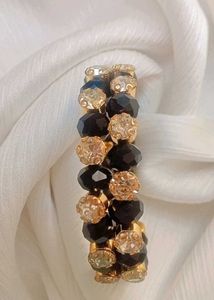 Bangle Bracelet - Timeless Beauty!