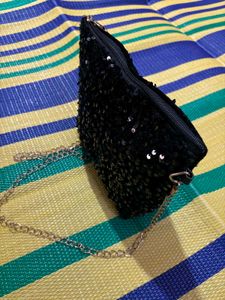 Sling Bag With Chain