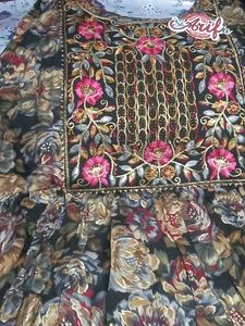 Floral Embroidered Kurta