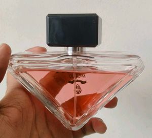 Prada Paradoxe - Partial