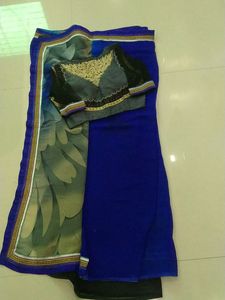 Saree With Paded Blouse