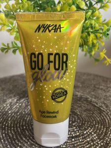 NYKAA Go For Glow Age Rewind Facemask
