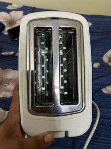 Universal Perfect Bread Toaster Unused Brand New