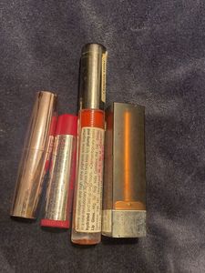 Combo - 4 Lipsticks & Gloss