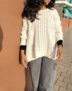 Off-white Cozy Knit Sweater/ Pullover