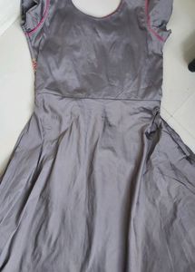 💝 Grey Gown