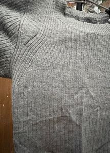 ripped detail fitted T-shirt