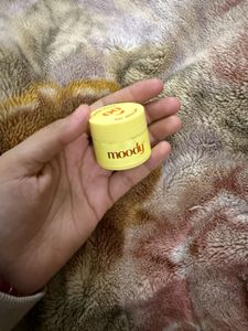 Moody Shimmer lip balm