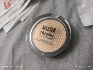 Maybelline Metalic Highlighter
