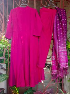Embroidered Kurta Set With Printed Dupatta