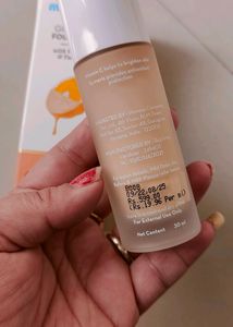 Mamaearth Glow Serum Foundation