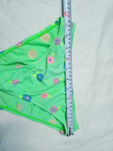 26,28 West Size For Girls