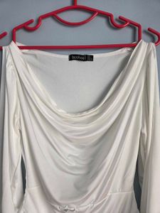 Boohoo White Bodysuit cutout sleeve