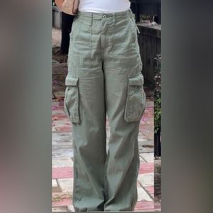 Bershka Cargo Pant