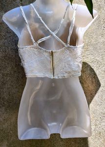 692 CUTE CROP TOP