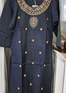 Women&#39;s Embroidered Black Salwar Suit with Floral