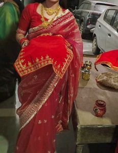 red saree with backless blouse