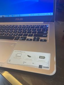 Asus Vivobook 14 S406U