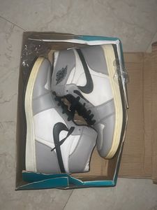 Air Jordan 1 High - Classic Style