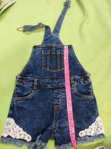 Pantaloons JuniorTextured Dungaree with Lace Detai