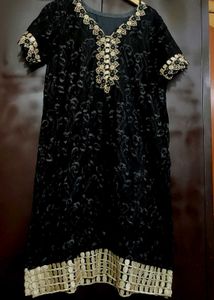 Black Golden Work Suit Salwar With Dupatta 42 Bust