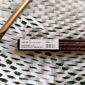 Charlotte Tilbury The Lip Cheat