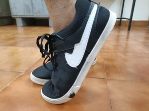 Black Sneakers