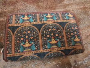 new unused Zouk Wallet