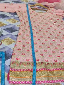 Elegant Pink Embroidered Kurta