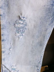 Stylish Ripped Jeans