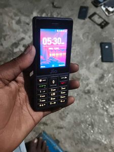 jio mobile working