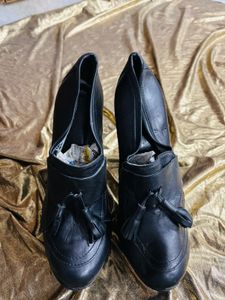 Black High Heels Shoe