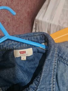 Levi&#39;s Denim Shirt