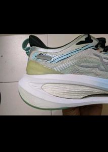 Solo Drift Running Shoes ⚡
