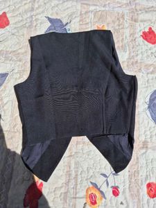 Vintage Black Vest (Newme)