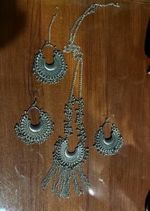 Silver Tone Jewelry Set
