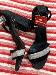 Stelatoes Black Heels with Rhinestones