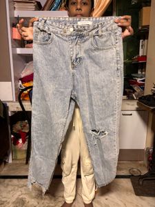 ripped baggy jeans