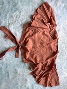 Crop Top With Frill Hands