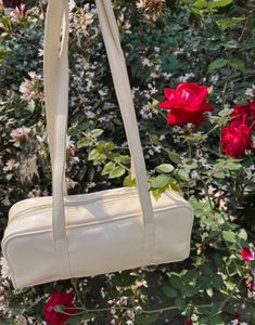 Baguette Bag🤍⭐️price drop‼️‼️