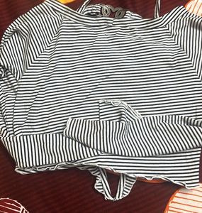 Striped Women&#39;s Top