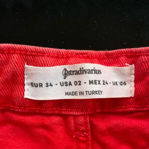 Ignite Your Style:Grab These Red Denim Shorts