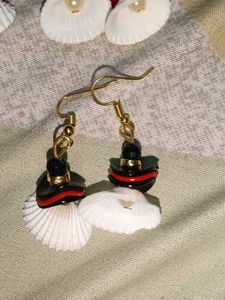 4 Sets Of Shell Earrings