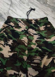 Women&#39;s Plus Size Camo Cargo Pants High Waist Slim