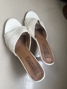 Daily N Office Wear Heals