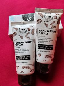TNW - The Natural Wash Hand And Foot Cream ✨💚