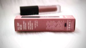 Huda Beauty Liquid Matte Lipstick