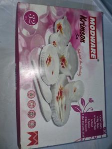 Modware Krimson Dinnerware Set