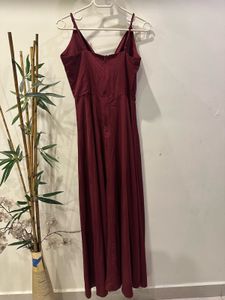 Elegant Burgundy Maxi Dress